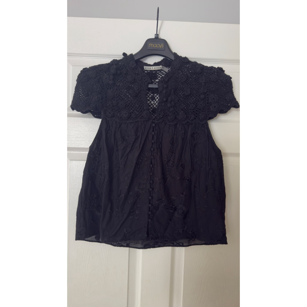 Women's Alice + Olivia Black Crochet Embroidered Blouse large - Picture 2 of 7